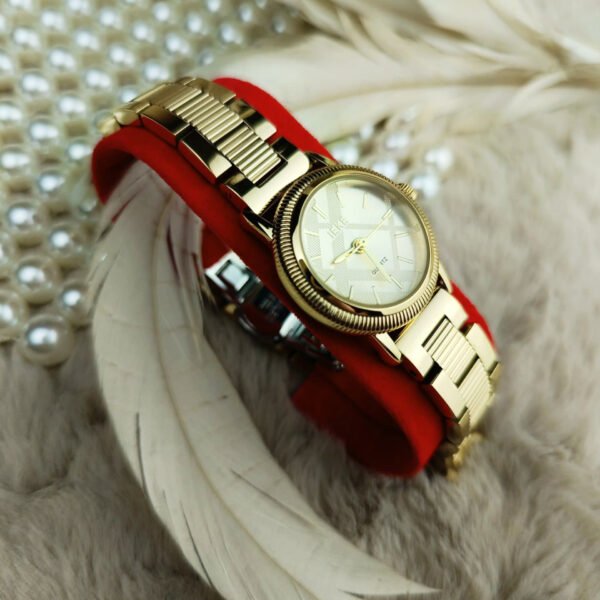 Montre IEKE modèle rond couleur Beige Bracelet doré pour femme