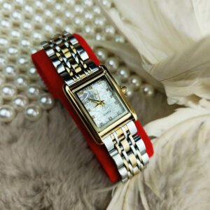 Montre IEKE modèle carré couleur Blanche Bracelet doré-argent pour femme